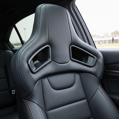 Appui tete voiture