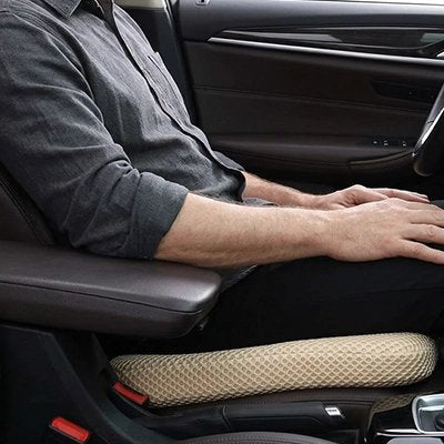 Coussin Coccyx voiture Épaisseur optimisée: Hauteur d'assise étudiée pour rehausser légèrement la position sans gêner la conduite