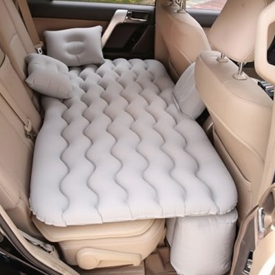 Matelas pour voiture Surface matelassée à motifs ondulés offrant un confort optimal pour le repos et le sommeil en voiture
