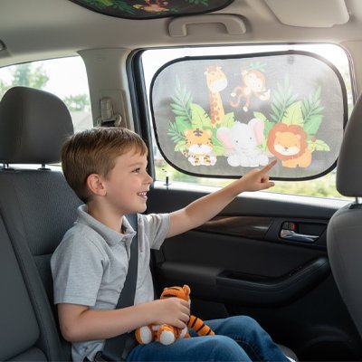 Pare soleil voiture rectangulaire ajustable couvrant efficacement surface vitrée visibilité