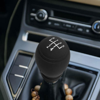 pommeau de voiture en circulaire cinq vitesses 