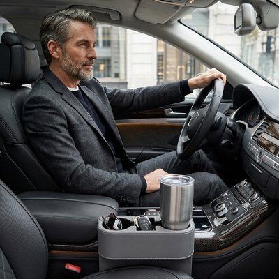 Porte gobelet Position ergonomique permettant d'attraper les boissons sans quitter la route des yeux